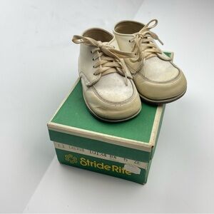 VTG Stride Rite Baby Shoes 70s Toddler Size 4 Retro Cherub Rare With Box